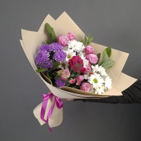 Букет кустовых роз и хризантем Без лишних слов